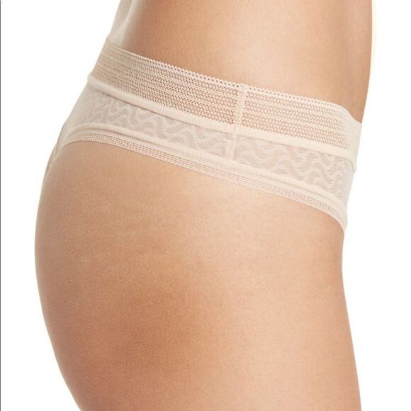 Wacoal Aphrodite hipster panties  - Picture 3 of 6